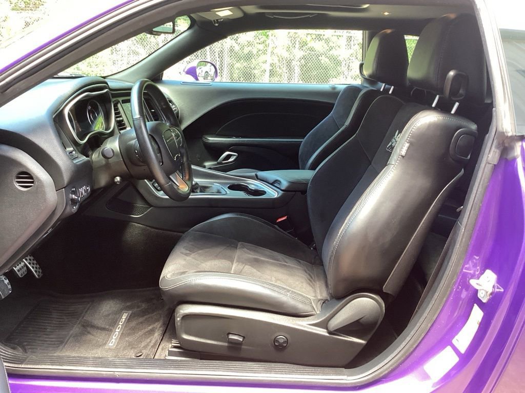 Used 2016 Dodge Challenger R/T Scat Pack w/ Leather Interior Group RWD image 23