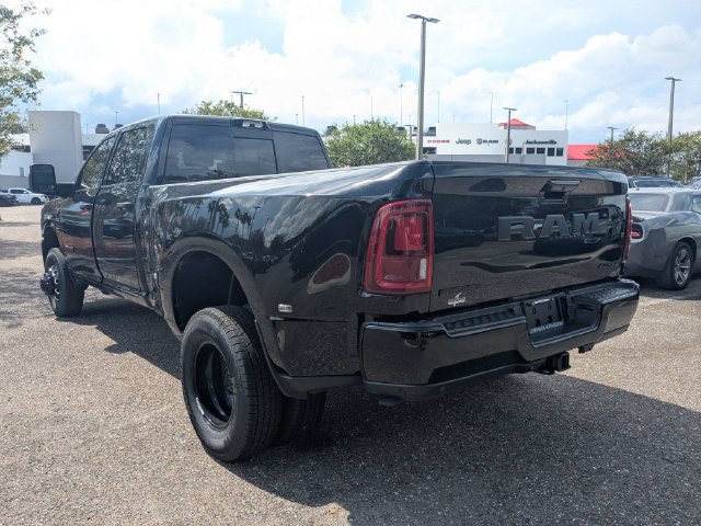 New 2026 RAM 3500 Big Horn AWD/4WD image 6