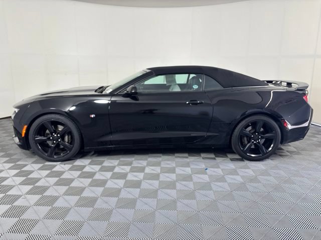 Used 2018 Chevrolet Camaro SS RWD image 35
