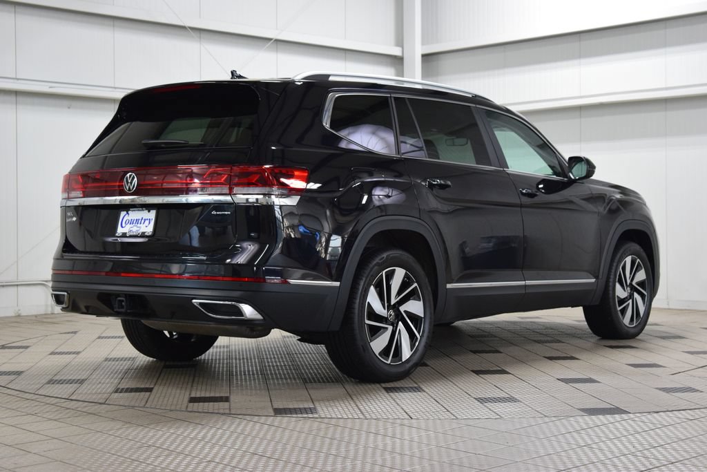 Used 2025 Volkswagen Atlas SEL AWD/4WD image 8