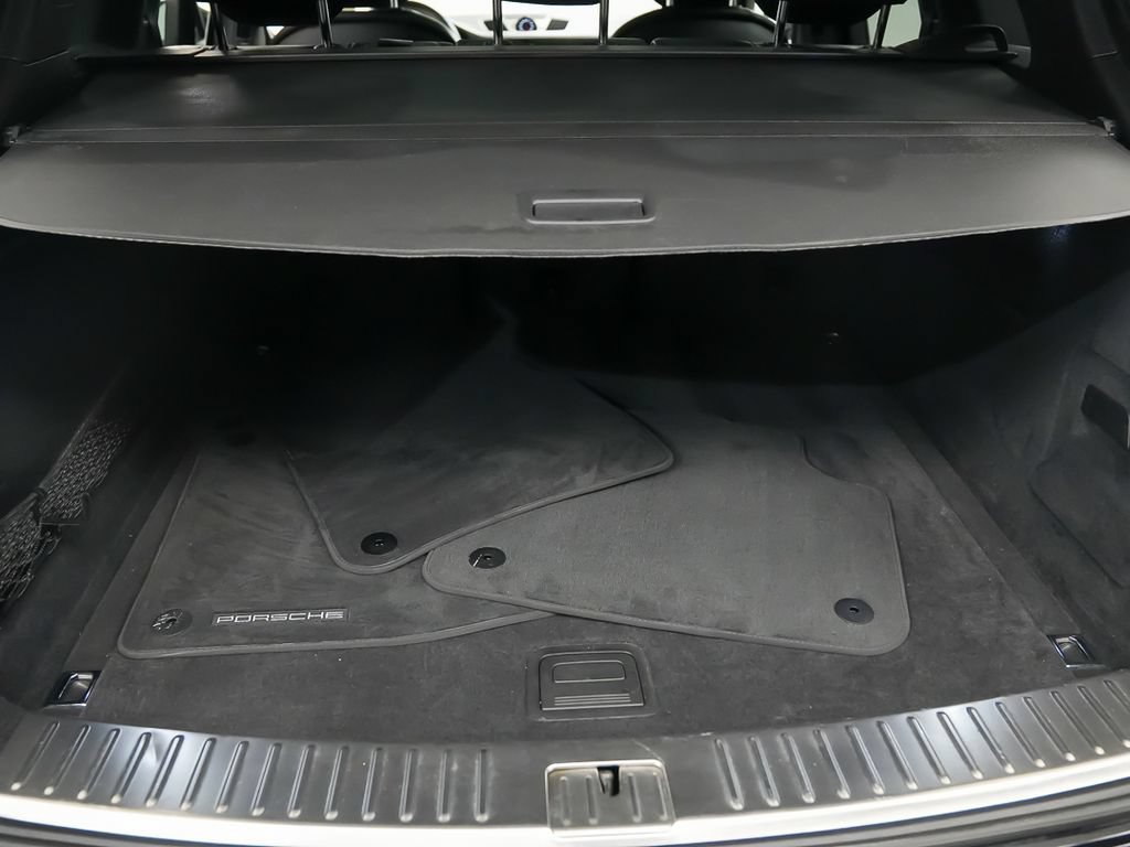 Used 2019 Porsche Cayenne AWD/4WD image 13