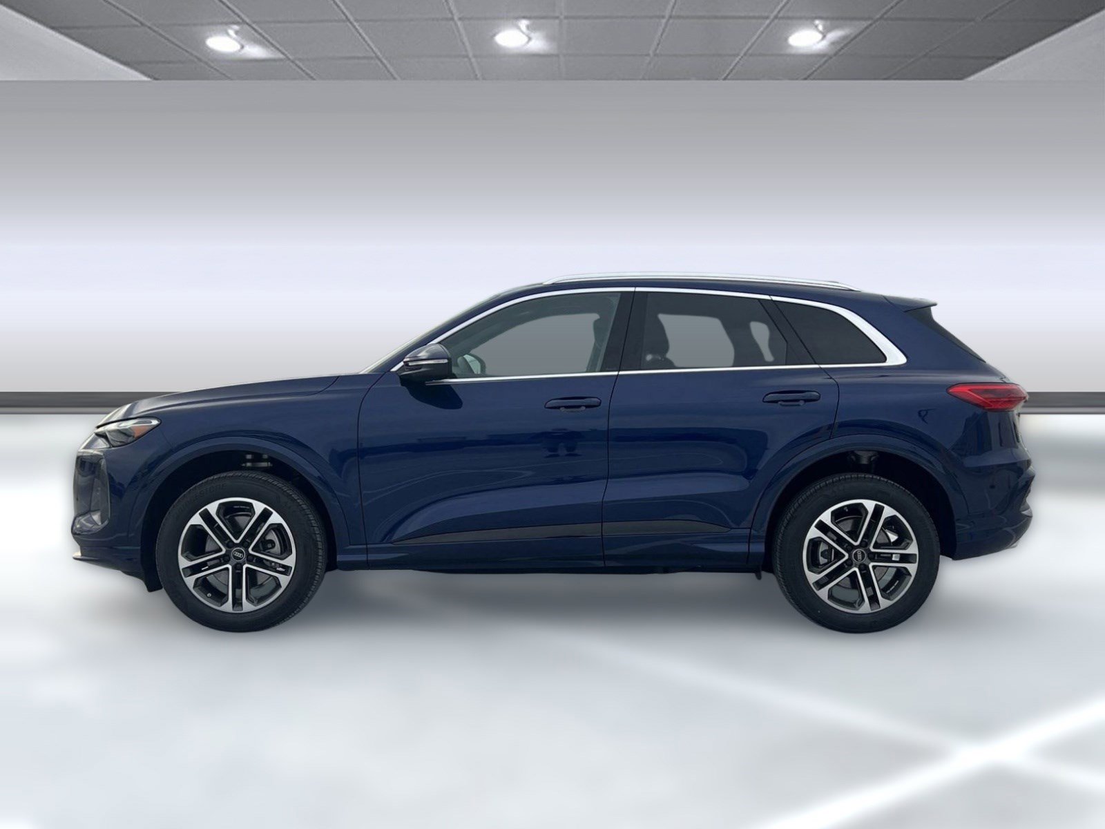 New 2025 Audi Q5 Premium AWD/4WD image 2