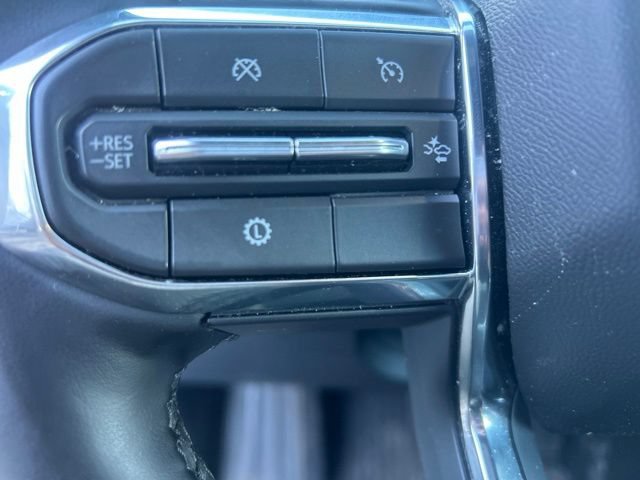 Used 2025 GMC Acadia Elevation AWD/4WD image 22
