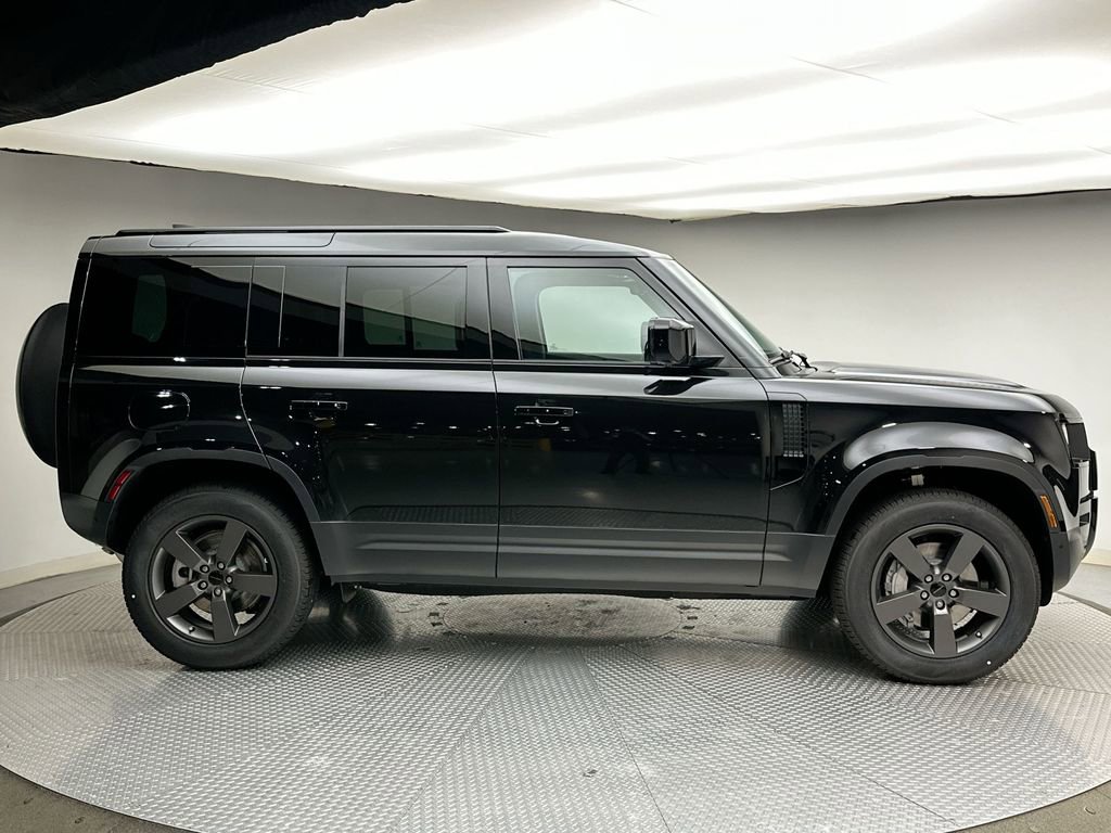 New 2026 Land Rover Defender 110 S AWD/4WD image 14