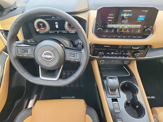 Used 2023 Nissan Rogue Platinum w/ Platinum Premium Package image 11