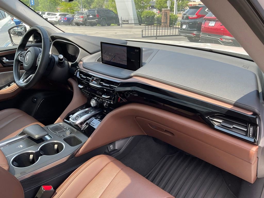Certified 2024 Acura MDX SH-AWD w/ Technology Package image 19
