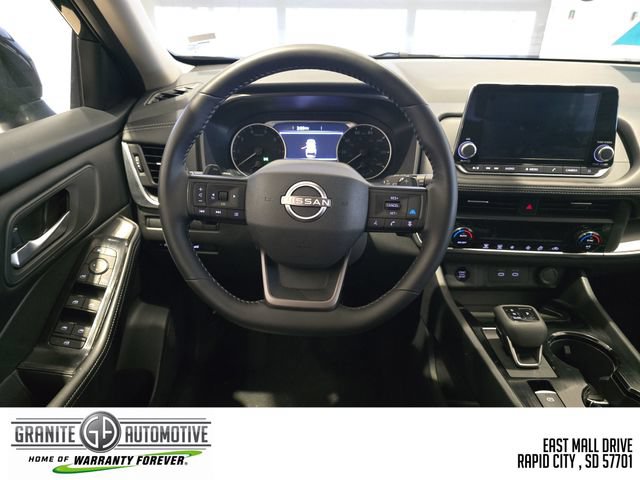 Used 2026 Nissan Rogue SV AWD/4WD image 14