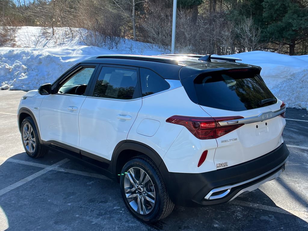 Used 2023 Kia Seltos S image 3