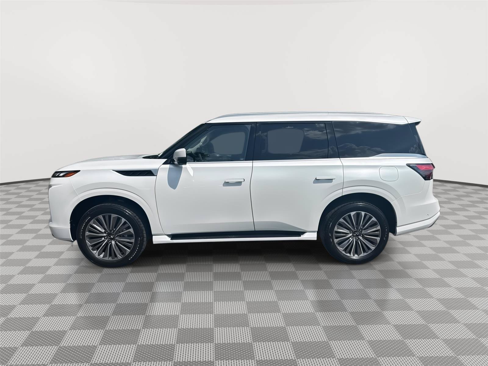 New 2027 INFINITI QX80 Luxe w/ Cargo Package RWD image 9