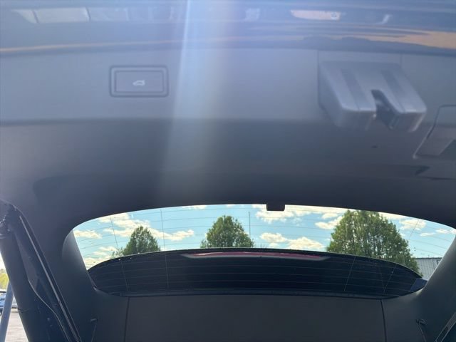 New 2026 Volkswagen Tiguan SEL R-Line AWD/4WD image 20
