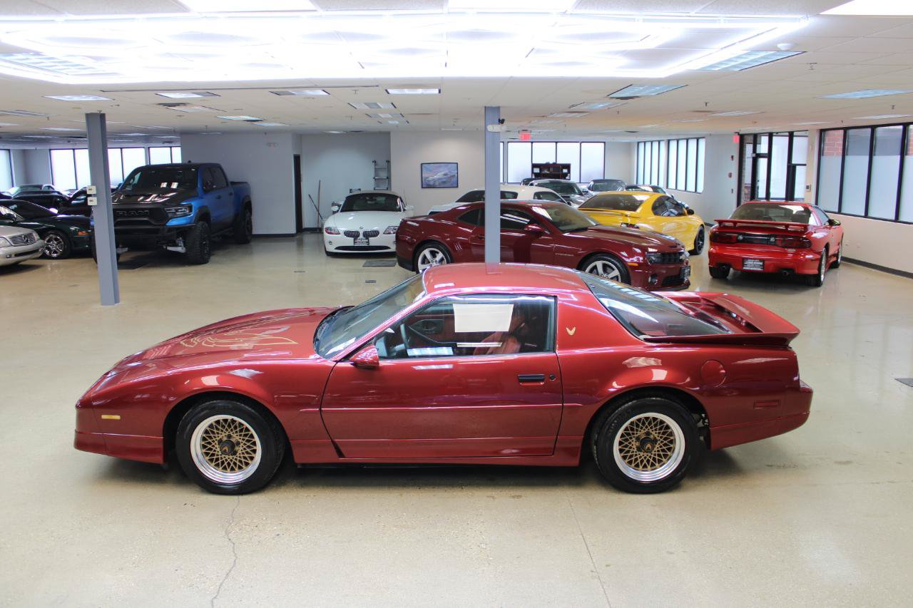Used 1987 Pontiac Firebird Trans Am RWD image 15