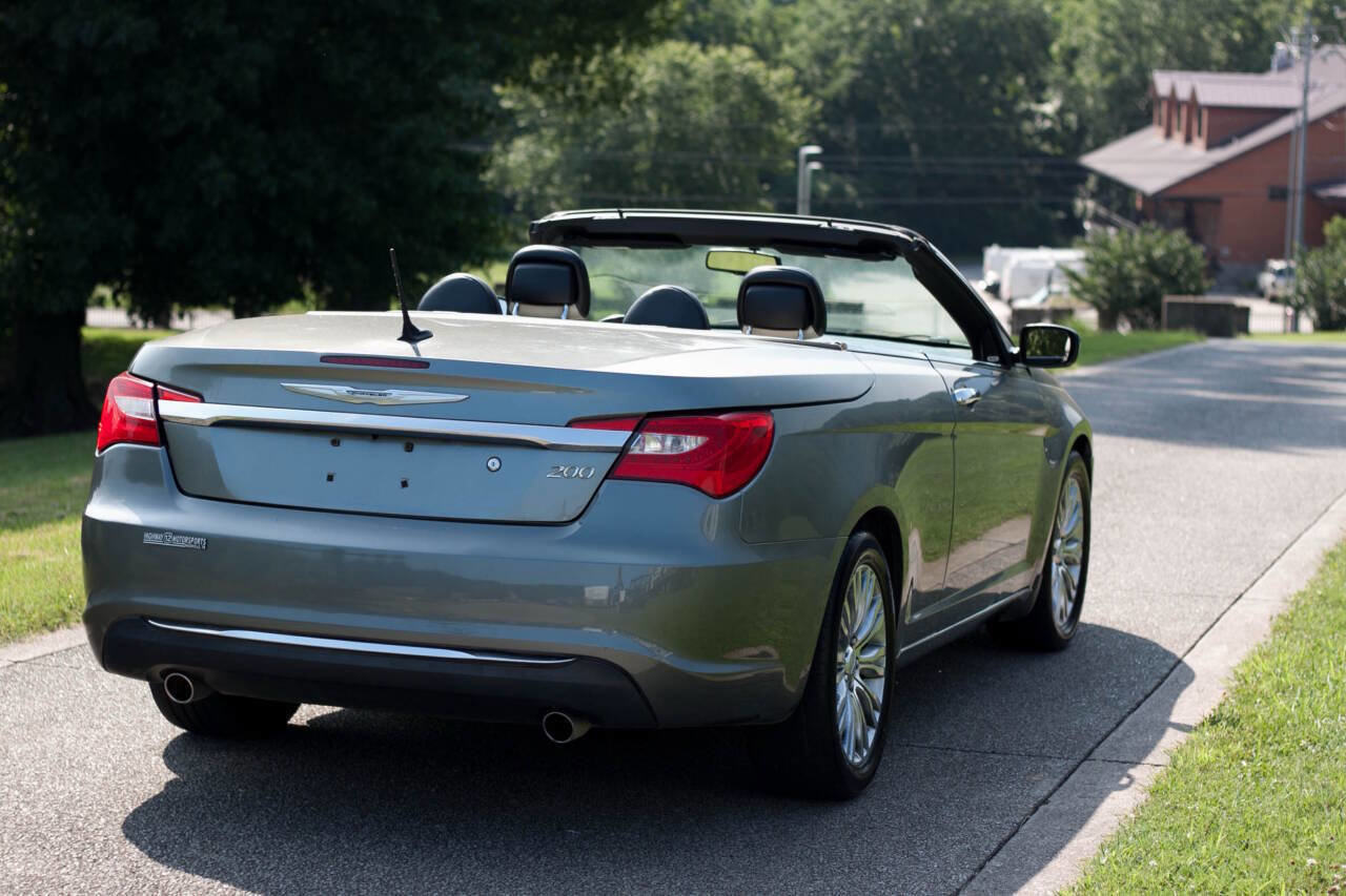 Used 2012 Chrysler 200 Limited image 5