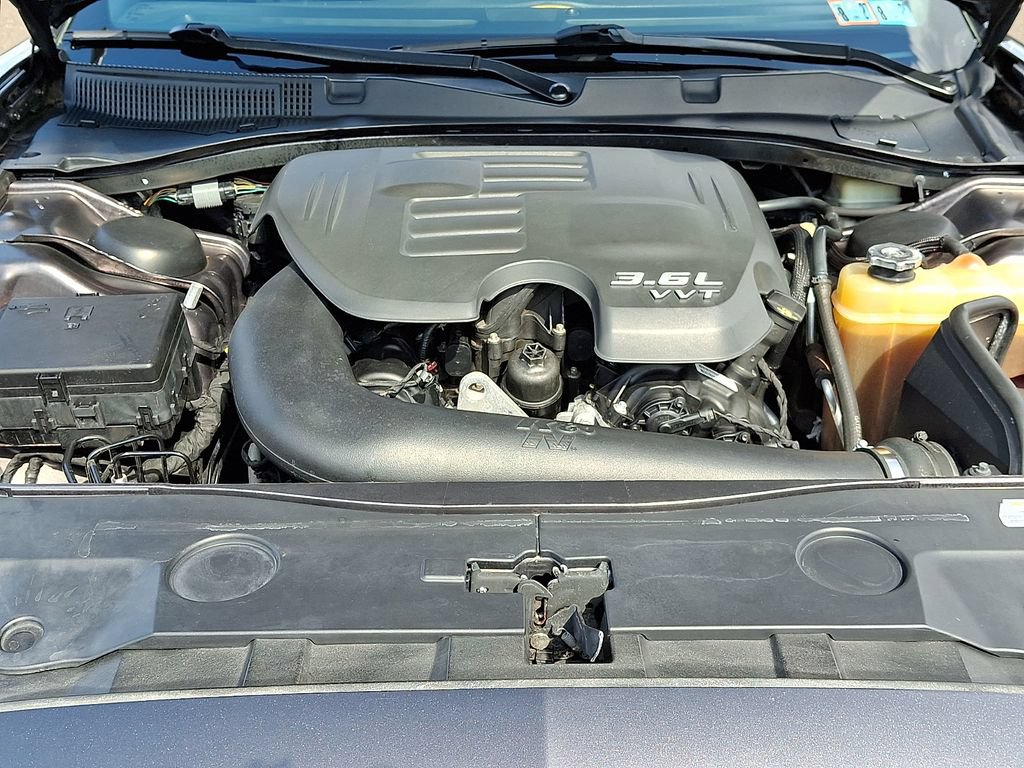 Used 2014 Dodge Charger SXT Plus RWD image 30