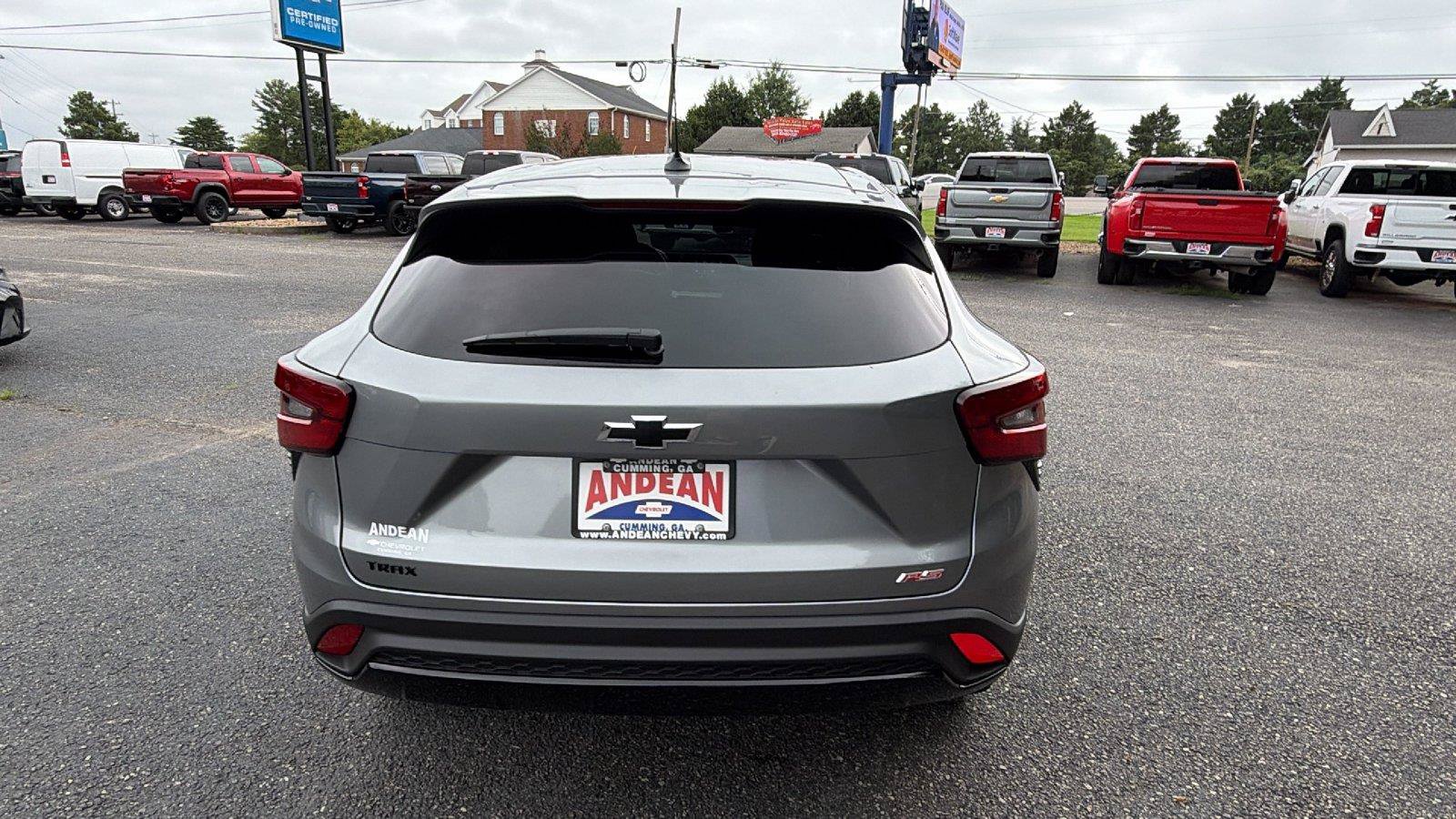 New 2026 Chevrolet Trax RS w/ Sunroof Package FWD image 10