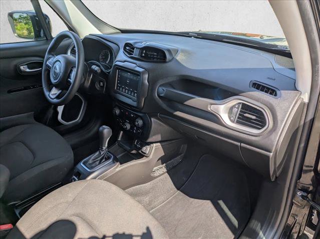 Used 2020 Jeep Renegade Latitude w/ Popular Equipment Group FWD image 18