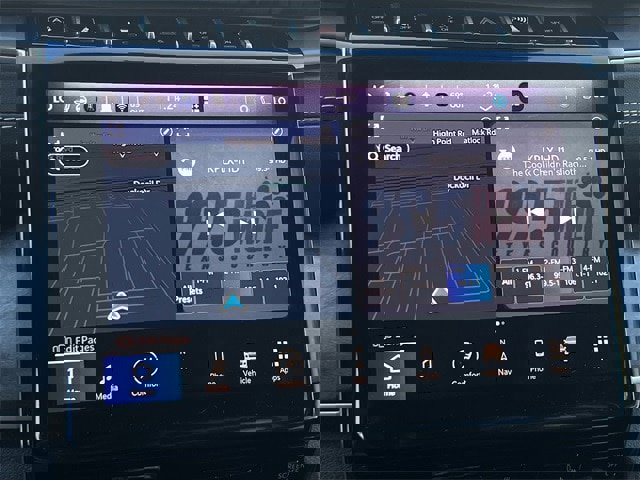 Used 2023 Jeep Grand Cherokee L Limited w/ Black Appearance Package image 19