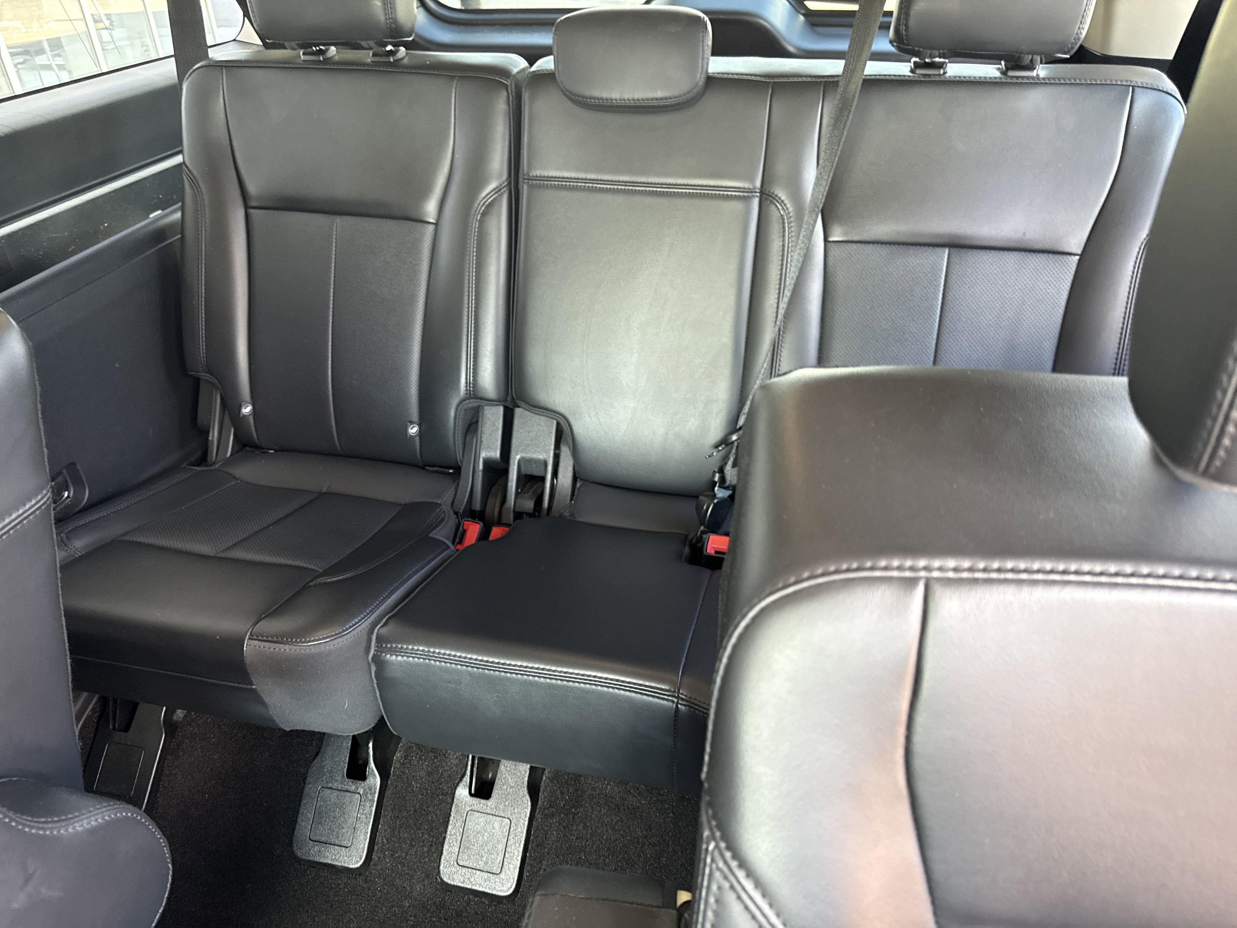 Used 2022 Ford Expedition Max XLT image 13