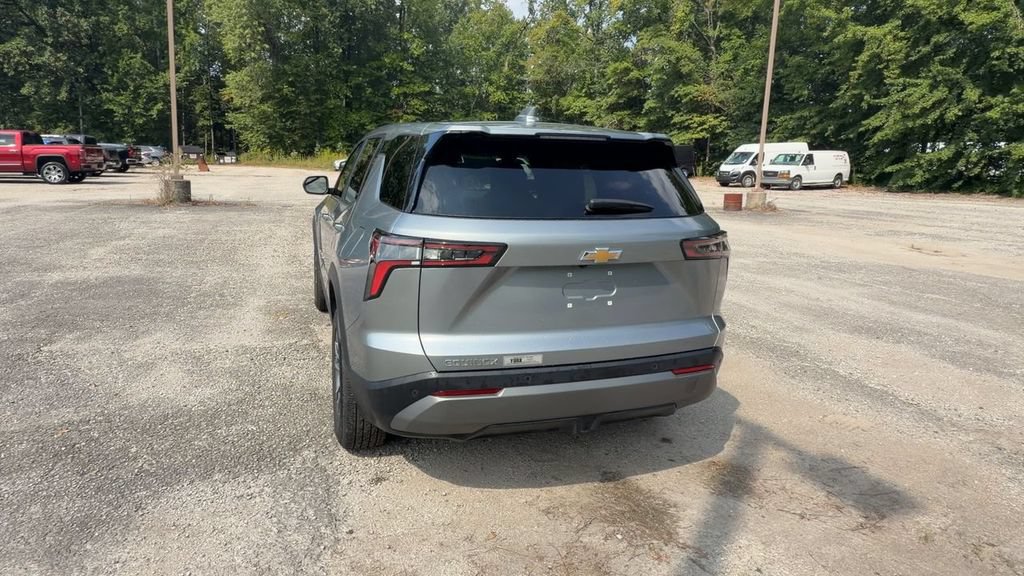 Used 2026 Chevrolet Equinox LT FWD image 7
