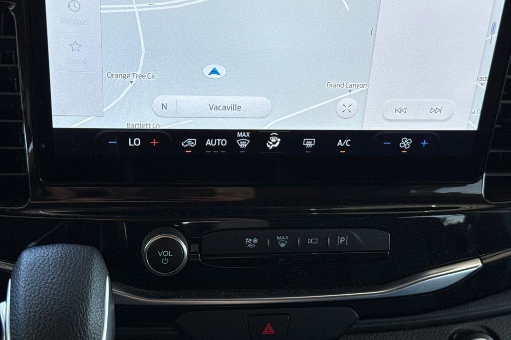 Used 2023 Ford Transit 350 XLT image 30