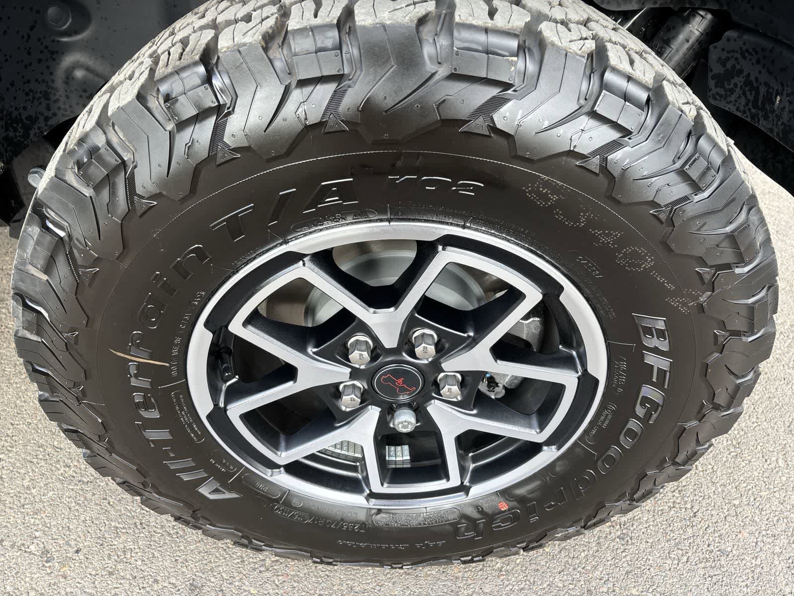 Used 2026 Jeep Wrangler Unlimited Rubicon AWD/4WD image 4