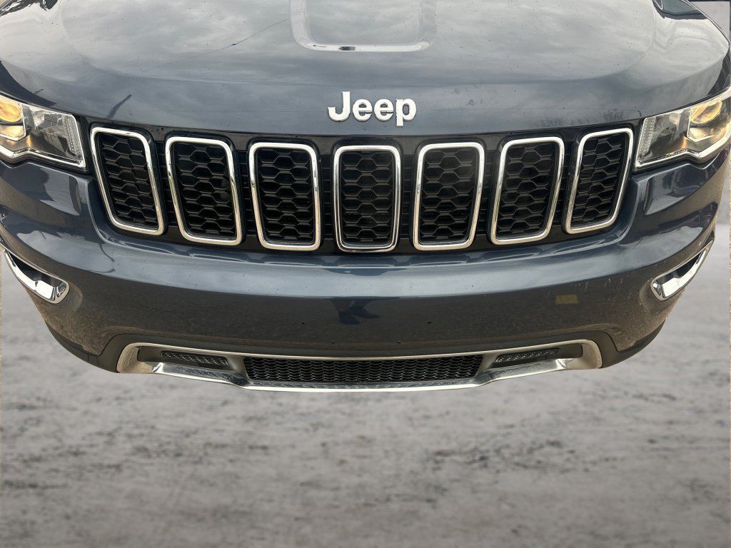 Used 2020 Jeep Grand Cherokee Limited AWD/4WD image 13