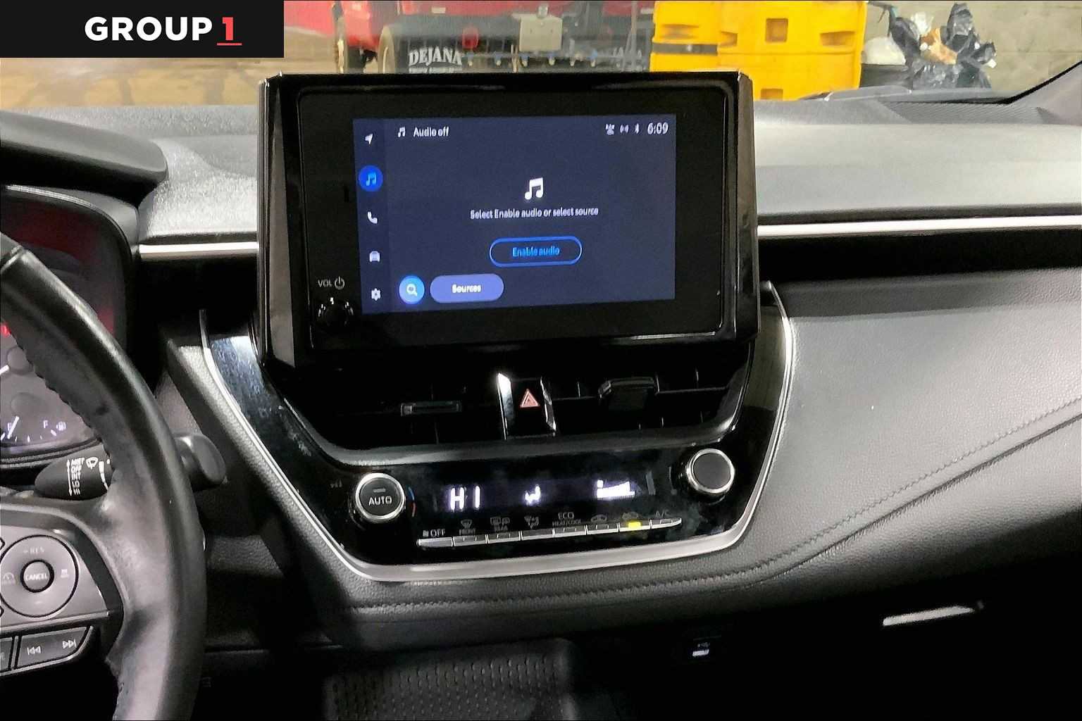 Certified 2025 Toyota Corolla SE image 6