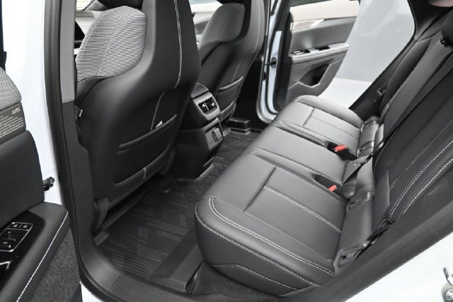 New 2026 Cadillac Optiq Sport 1 w/ LPO, Floor Liner Package AWD/4WD image 14