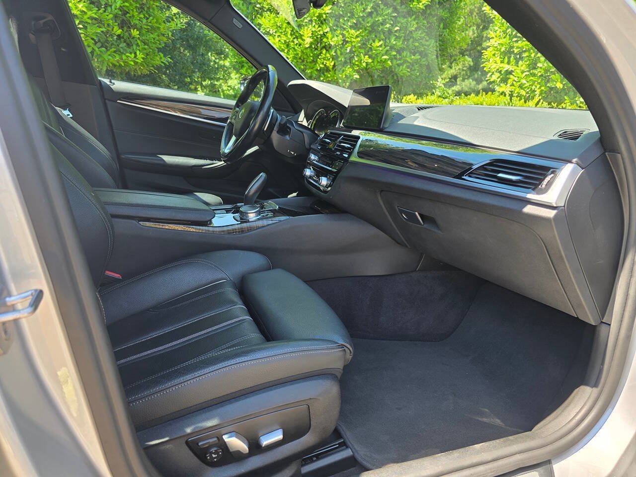 Used 2017 BMW 530i RWD image 37