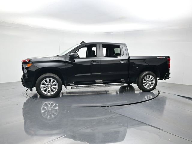 Used 2025 Chevrolet Silverado 1500 Custom image 6