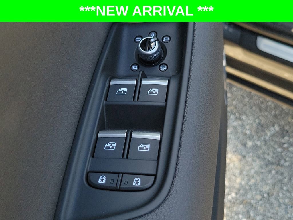 Used 2025 Audi Q7 2.0T Premium w/ Convenience Plus Package AWD/4WD image 21