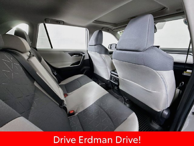 Certified 2025 Toyota RAV4 XLE w/ Convenience Package FWD image 29