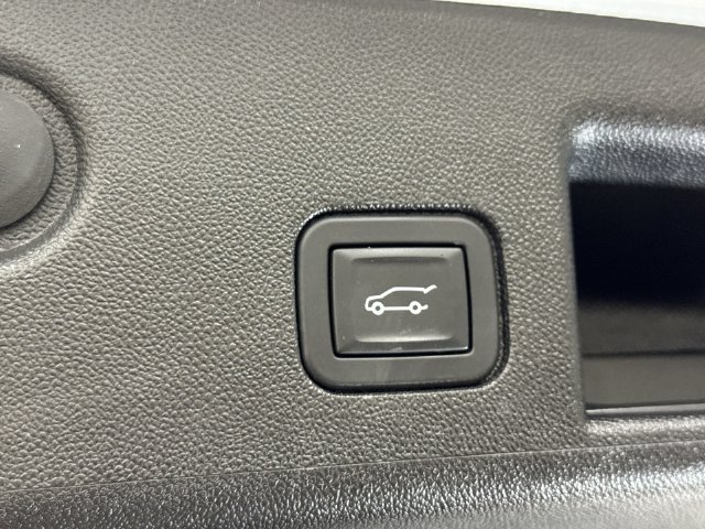Certified 2024 Chevrolet Equinox LT FWD image 24