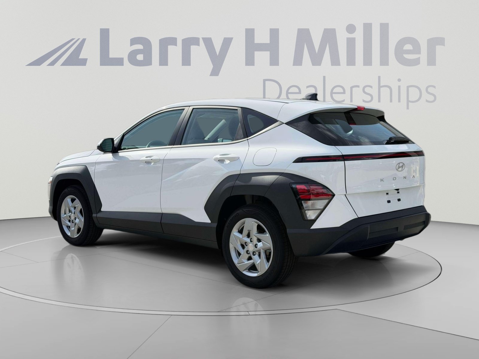 New 2027 Hyundai Kona SE FWD image 7