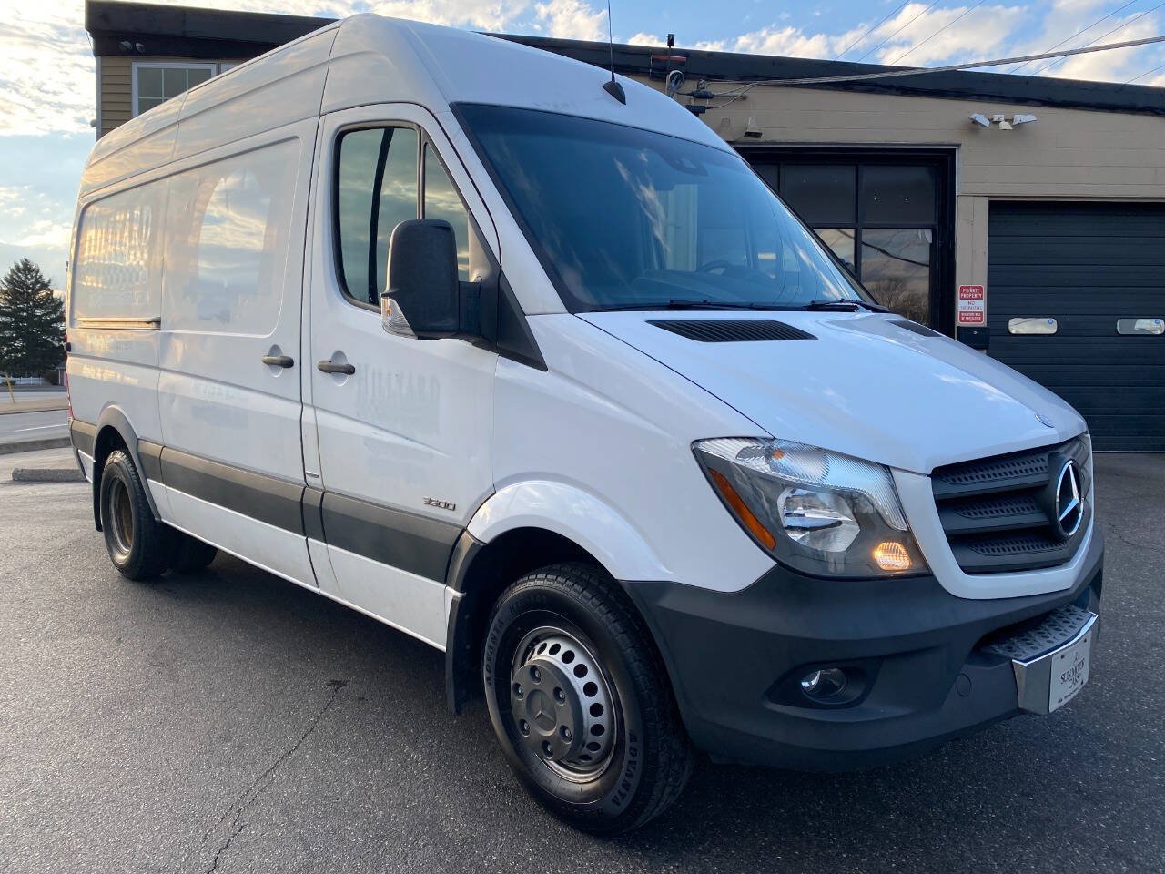 Used 2014 Mercedes-Benz Sprinter 3500 image 34