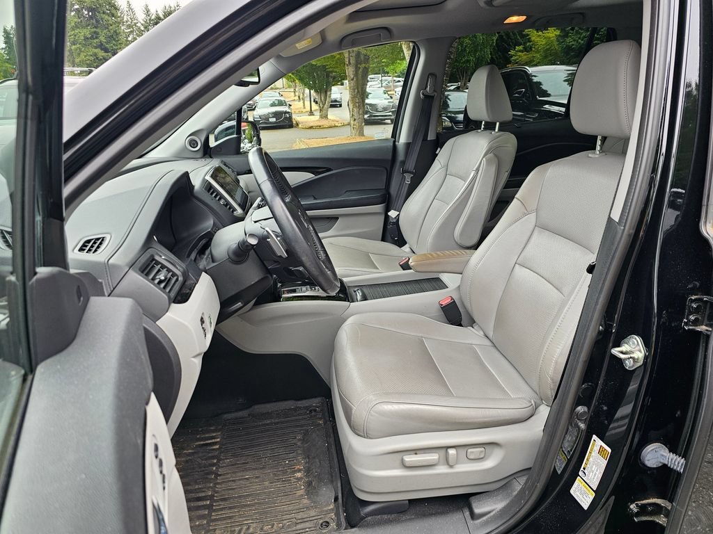 Used 2016 Honda Pilot Elite image 14