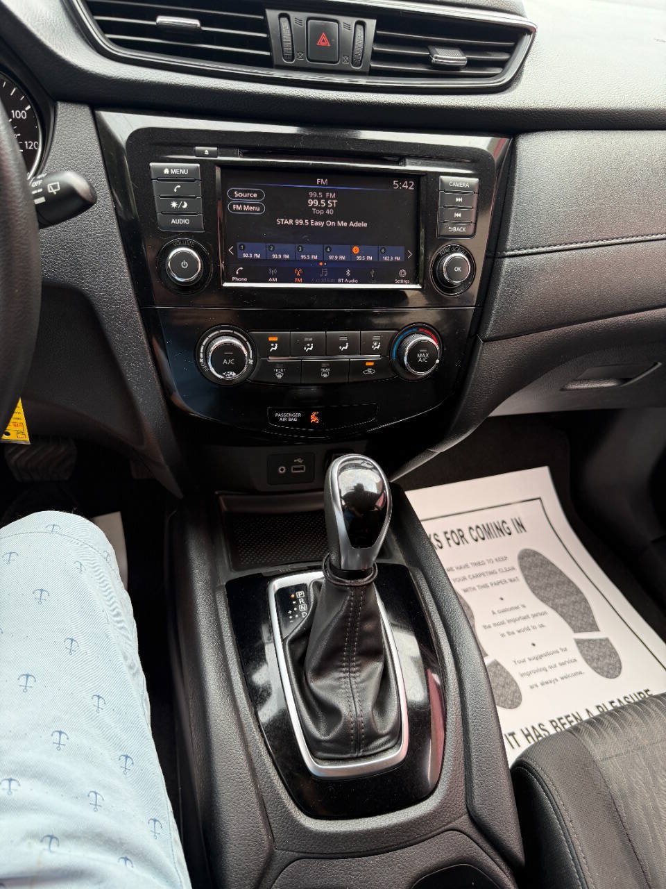 Used 2020 Nissan Rogue S FWD image 31