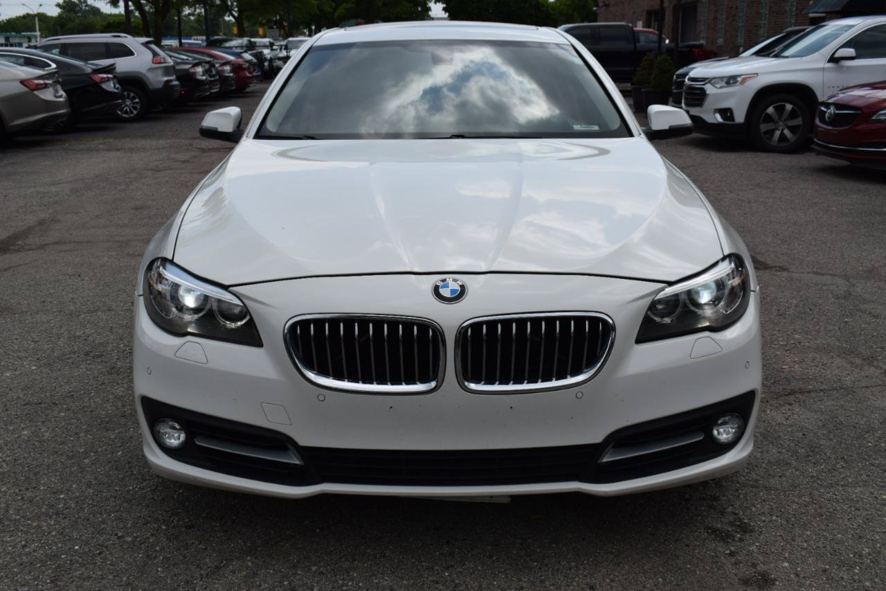 Used 2015 BMW 528i xDrive Sedan AWD/4WD image 3
