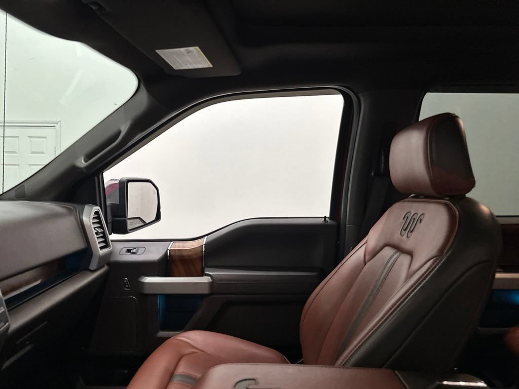 Used 2018 Ford F150 King Ranch w/ Equipment Group 601A Luxury AWD/4WD image 31