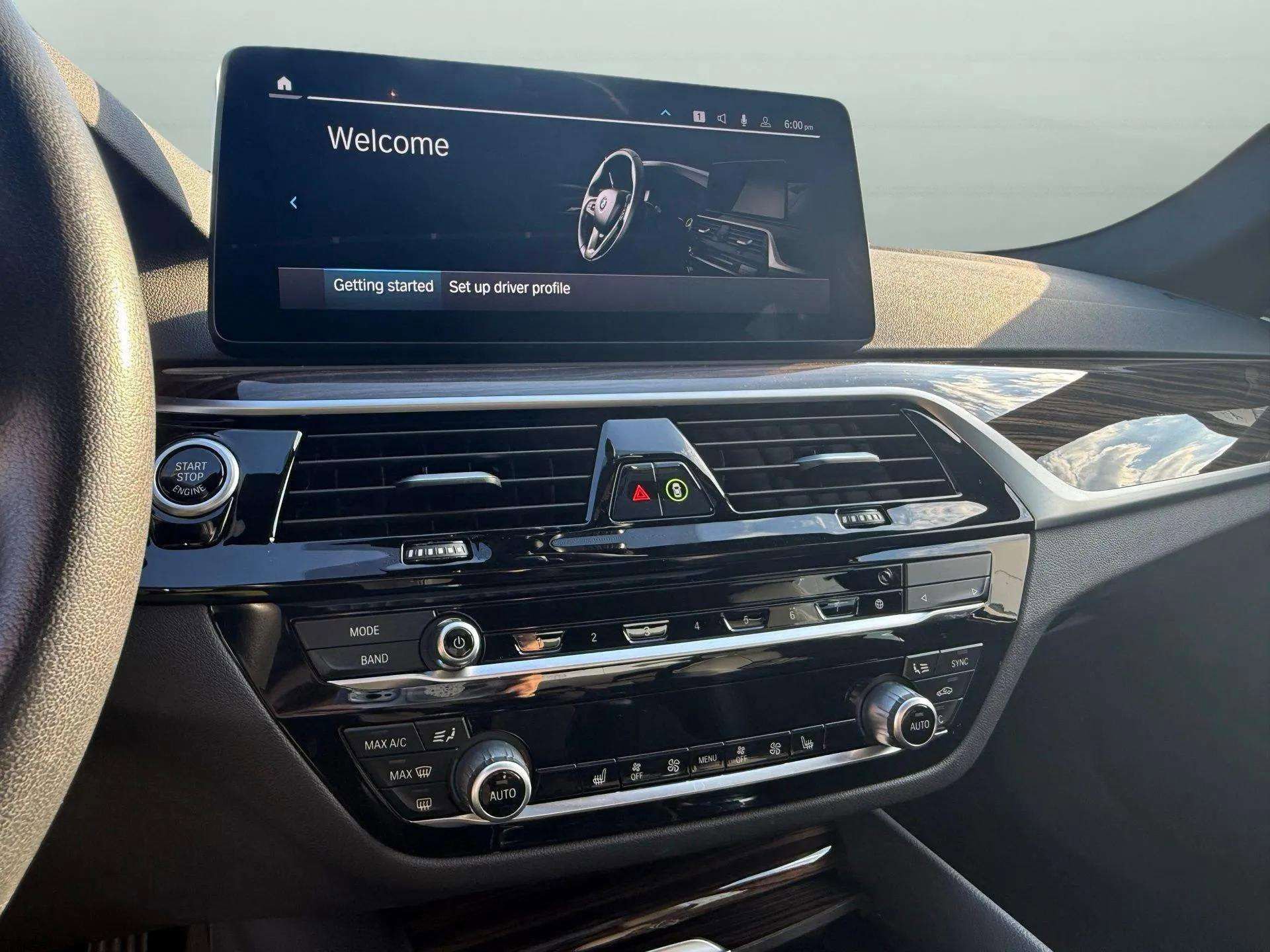 Used 2023 BMW 530e xDrive w/ Premium Package AWD/4WD image 34