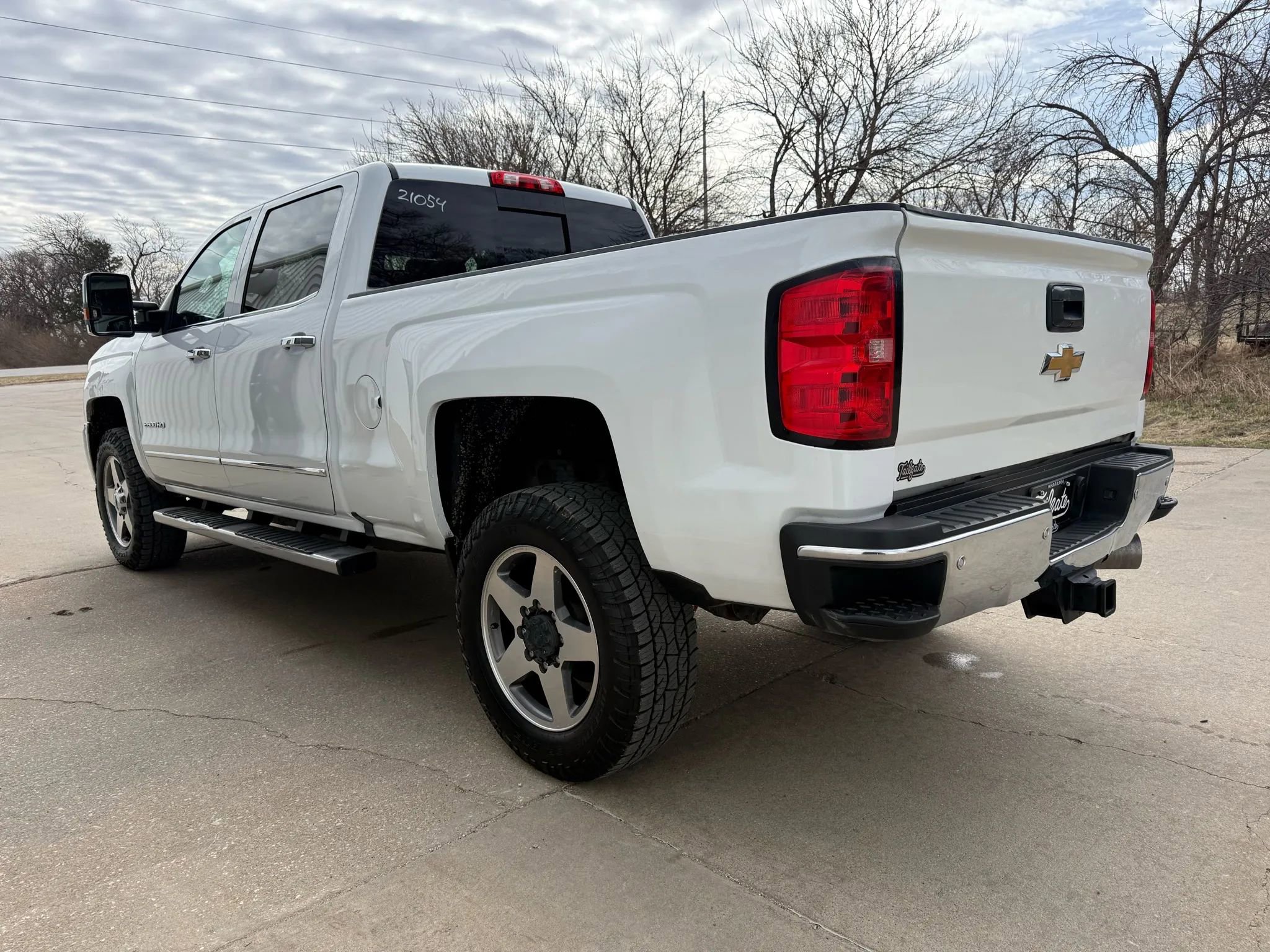 Used 2016 Chevrolet Silverado 2500 LTZ w/ Duramax Plus Package AWD/4WD image 5