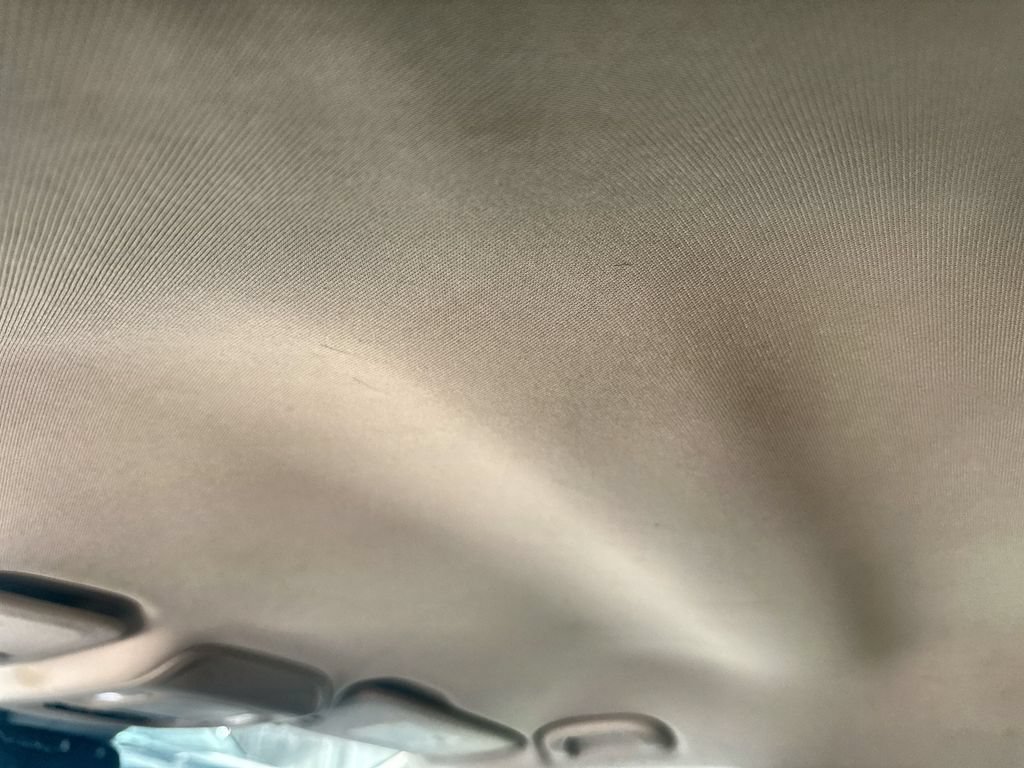 Used 2021 Buick Envision Essence w/ Sport Touring Package FWD image 19
