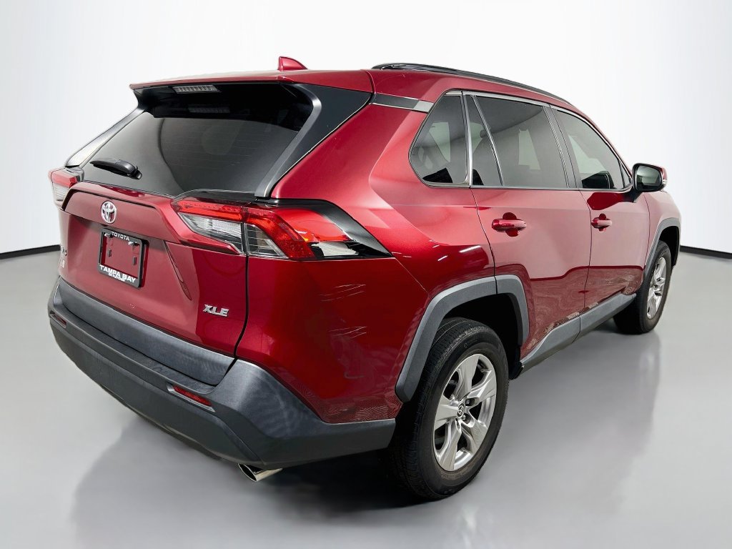 Used 2023 Toyota RAV4 XLE w/ Convenience Package FWD image 3
