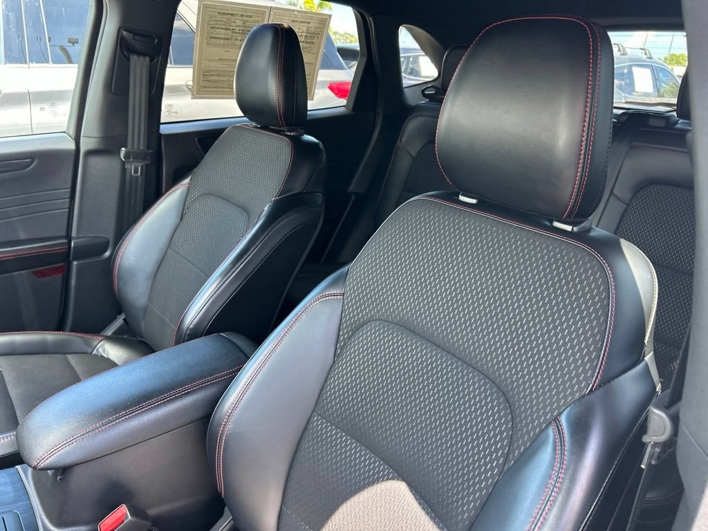 Used 2025 Ford Escape ST-Line Select AWD/4WD image 20