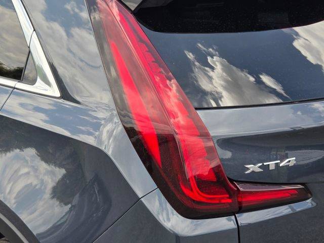 Certified 2020 Cadillac XT4 Luxury FWD image 11
