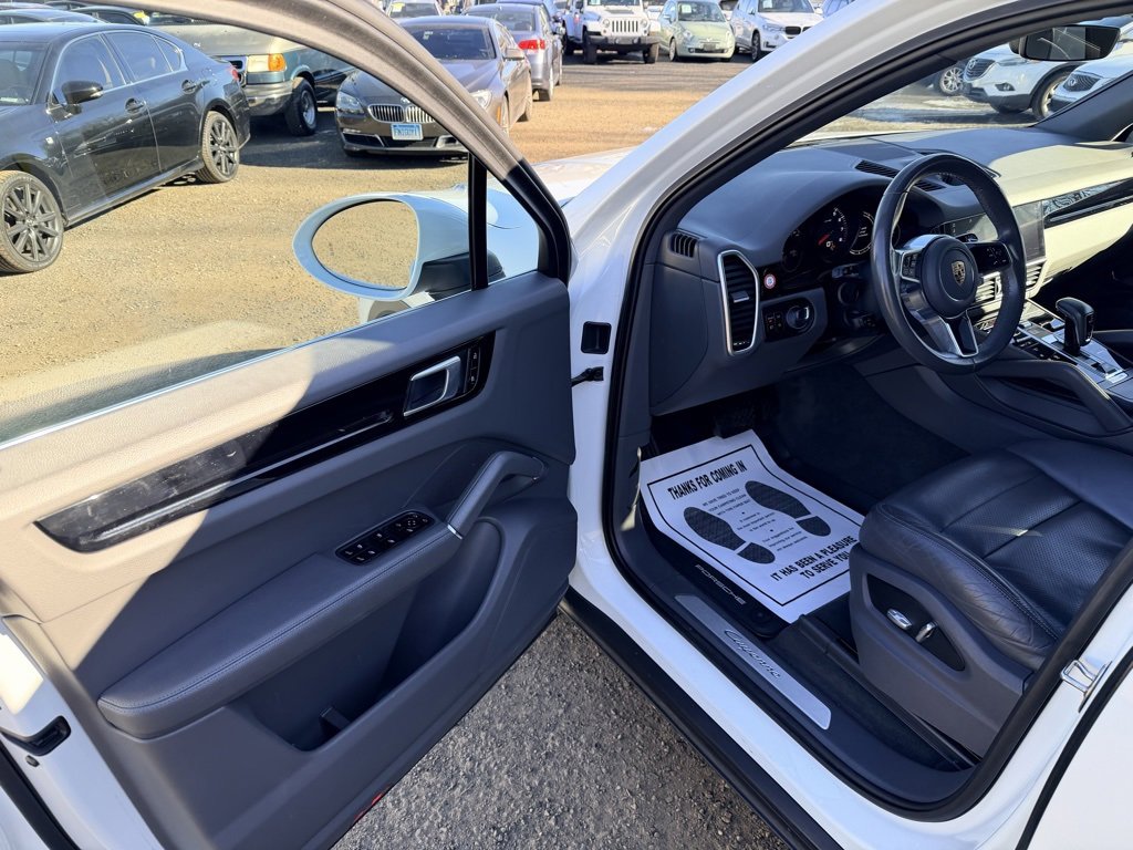 Used 2019 Porsche Cayenne image 16
