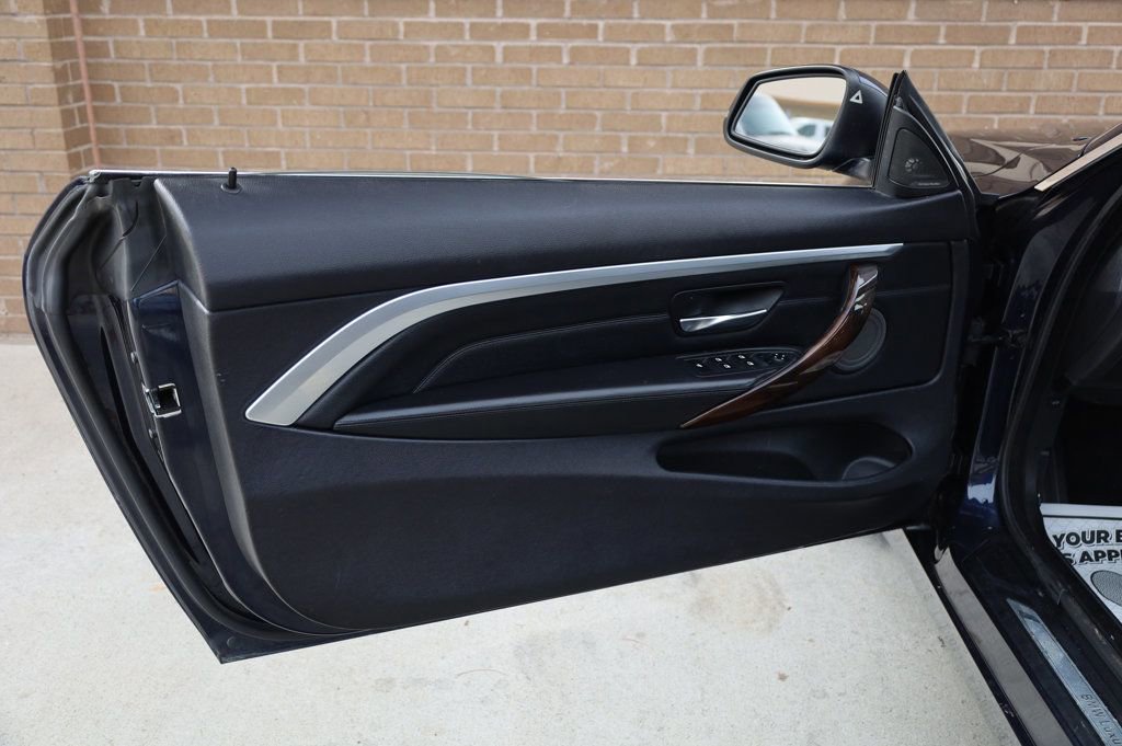 Used 2015 BMW 435i xDrive Convertible image 18