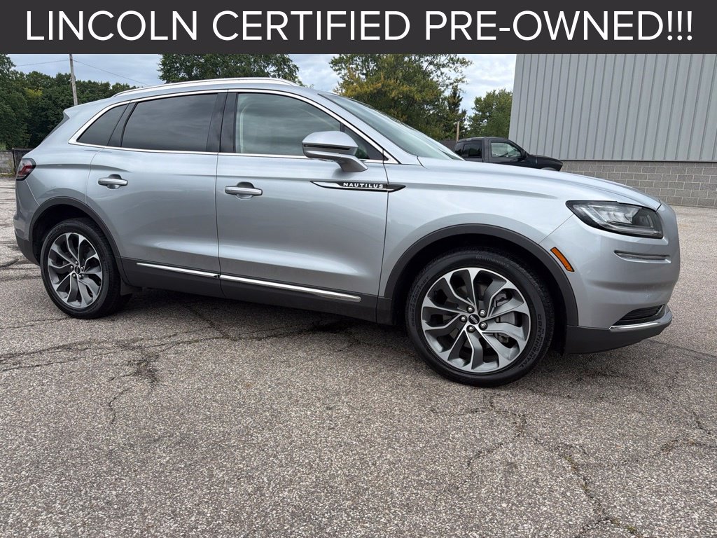 Used 2023 Lincoln Nautilus Reserve AWD/4WD image 1