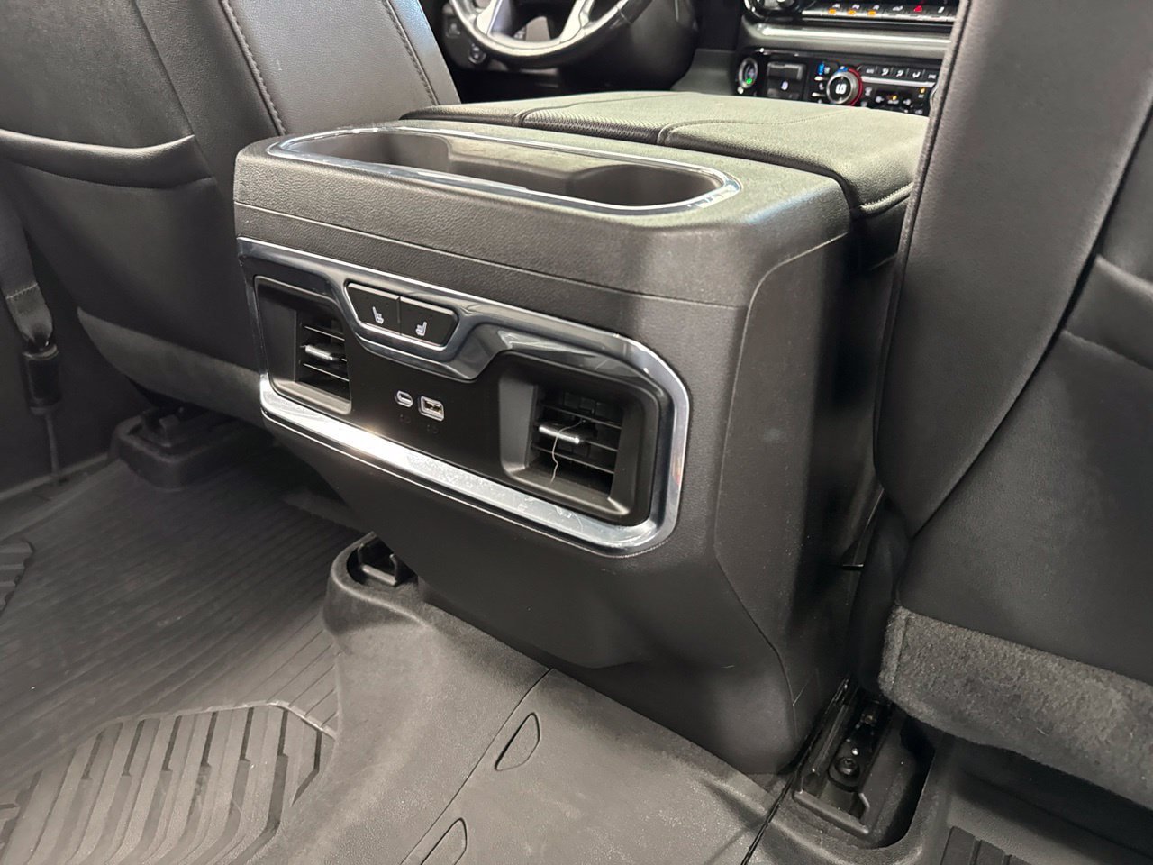 Used 2023 Chevrolet Silverado 1500 LTZ w/ LTZ Convenience Package II AWD/4WD image 47