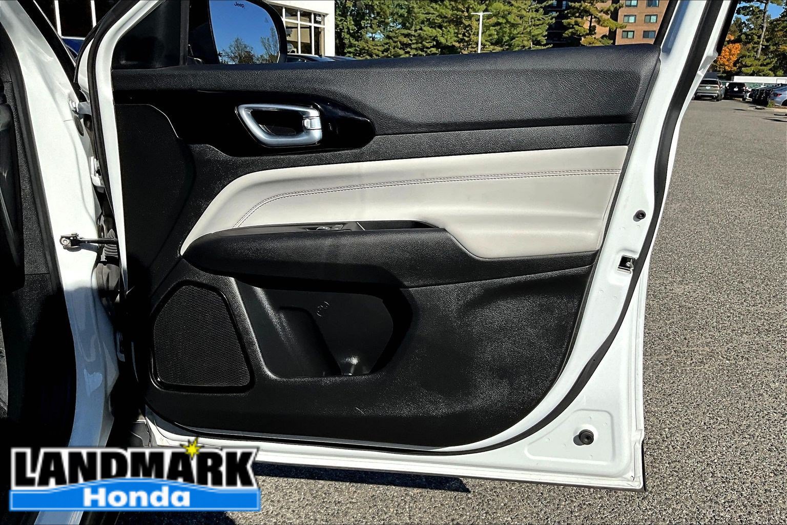 Used 2023 Jeep Compass Limited AWD/4WD image 18