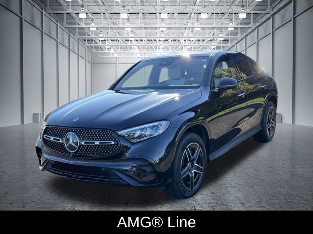 Used 2024 Mercedes-Benz GLC 300 4MATIC w/ AMG Line image 3